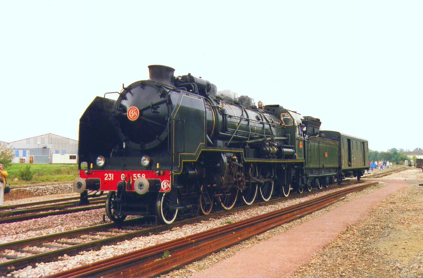 Locomotive à vapeur Pacific 231 G 558 en gare de Bayeux
